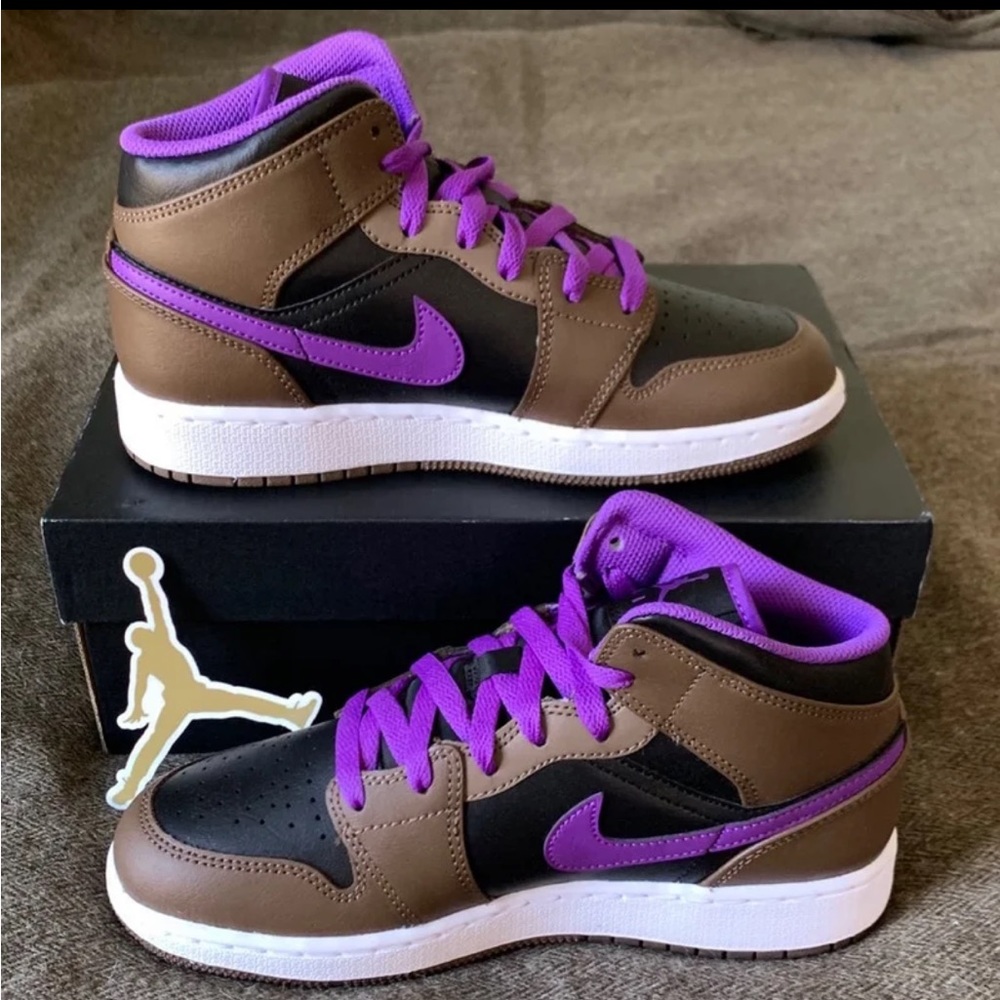 Jordan Mid-Top Sneakers Brown Black Purple - Picture 3 of 13